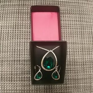 Teardrop Necklace & Earrings